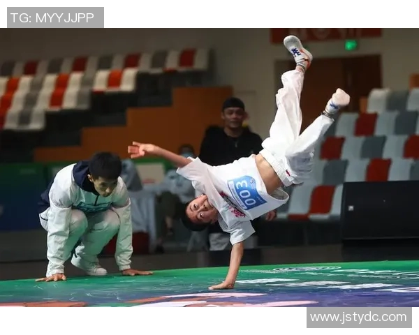 深圳街舞队在滑板精英赛中的崛起与成长历程全景揭秘