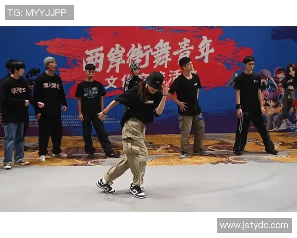 重庆街舞队荣登全国街舞意识排行榜第八名引发热议 重庆街舞队荣登全国街舞意识排行榜第八名引发热议