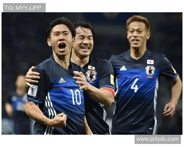 上海足球队阵地战体系解析与战术创新探讨 上海足球队阵地战体系解析与战术创新探讨