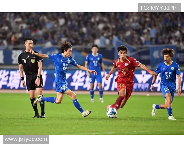 南京足球队强势崛起最新实力排名前十球队全解析