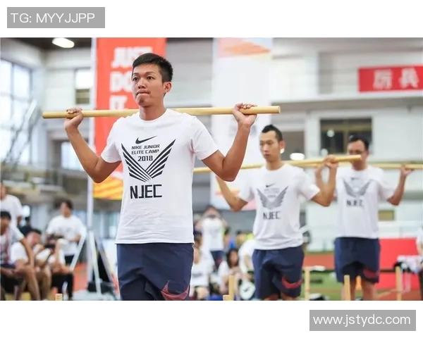 刘泽一的成长之路:从青涩少年到职场精英的蜕变与奋斗历程