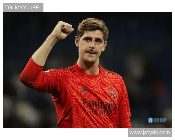 库尔图瓦：守护球门的铁血战士与传奇门将的成长之路