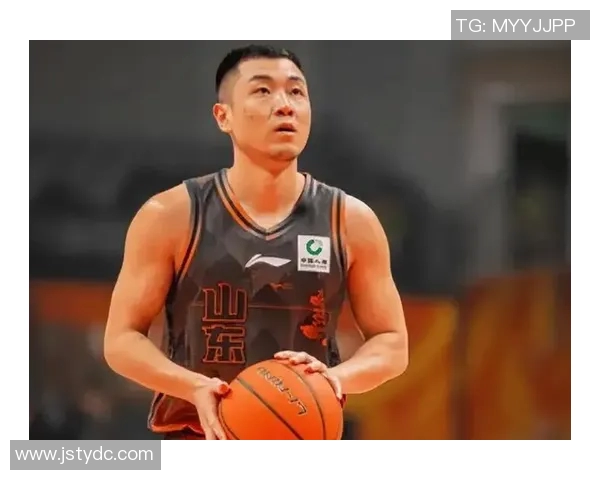 高诗岩的篮球之路：从青涩少年到职业球员的成长历程与挑战