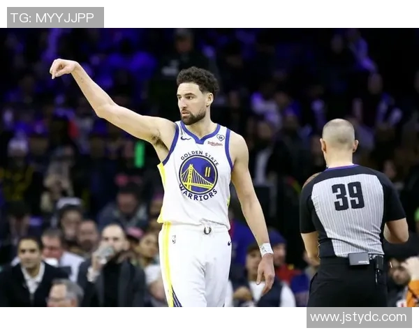 勇士与爵士精彩对决录像回放分析及赛后精彩瞬间回顾