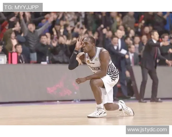 哈德森的传奇旅程探索他在篮球历史上的影响与成就