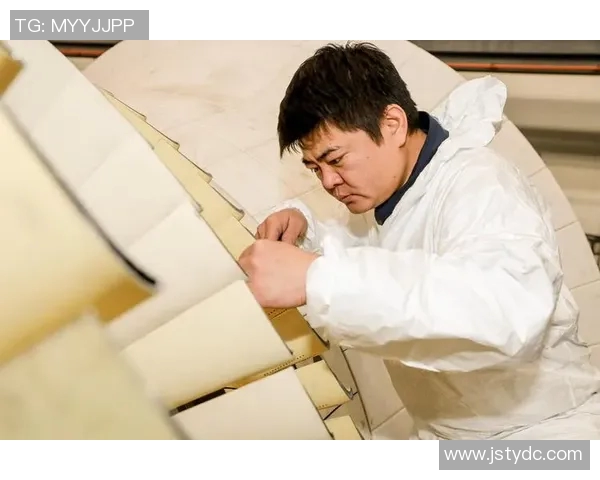 周鹏：从篮球场上的拼搏者到生活中的奋斗者，见证成长与坚持的故事