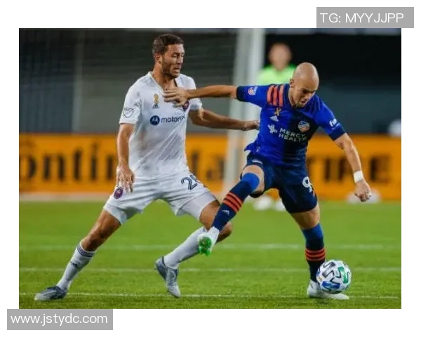 芝加哥火焰与辛辛那提的激烈对决展现足球魅力与团队精神