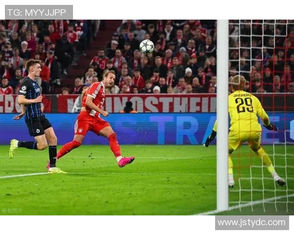 莱万重返德甲挑战旧主拜仁球迷怒斥其忘恩负义行为 莱万重返德甲挑战旧主拜仁球迷怒斥其忘恩负义行为