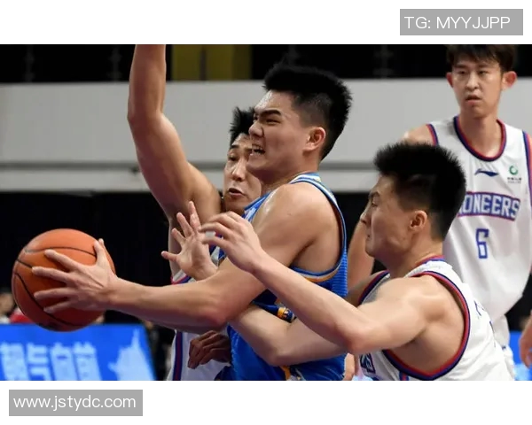 齐麟：从新星崛起到篮球赛场的璀璨之路与未来展望