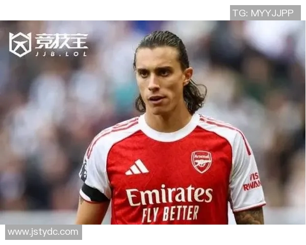 萨卡在绿茵场上的成长之路：从青涩少年到英超明星的蜕变与奋斗