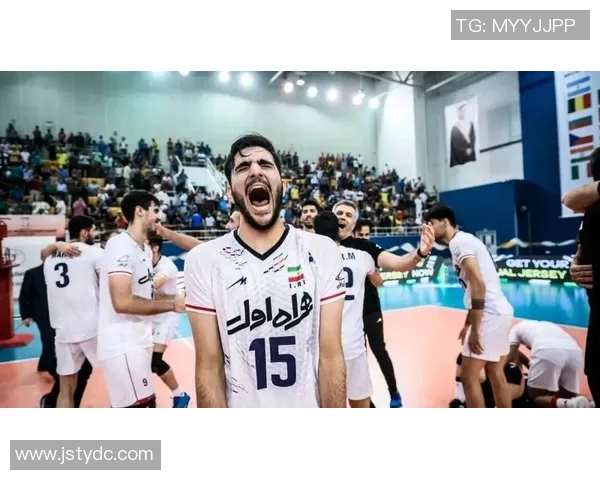 伊朗男排与加拿大男排激战正酣谁能在国际赛场上笑到最后