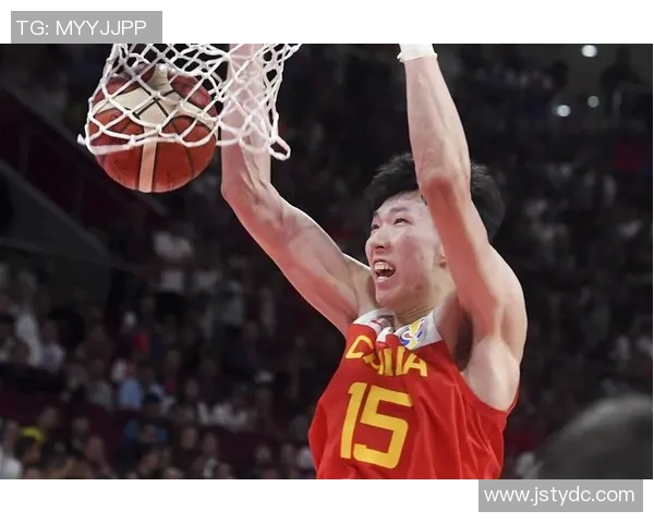 周琦在国际篮球舞台上的崛起与挑战：从青涩球员到中国篮球的希望之星