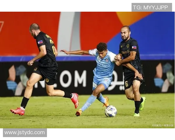 大宫松鼠与东京绿茵激战正酣谁能在赛场上笑到最后 大宫松鼠与东京绿茵激战正酣谁能在赛场上笑到最后