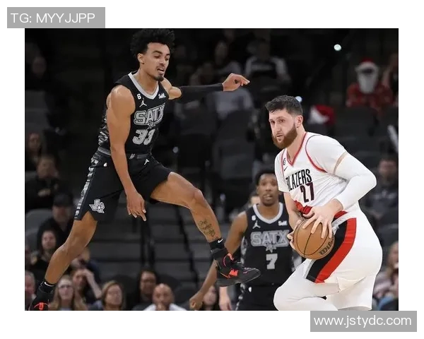 森林狼与雄鹿对决分析:球队状态战术特点及胜负关键因素探讨 森林狼与雄鹿对决分析:球队状态战术特点及胜负关键因素探讨